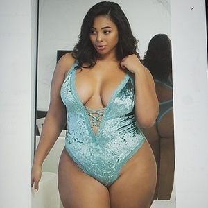 Oh La La Cherie Turquoise Crushed Velvet Teddy 4X